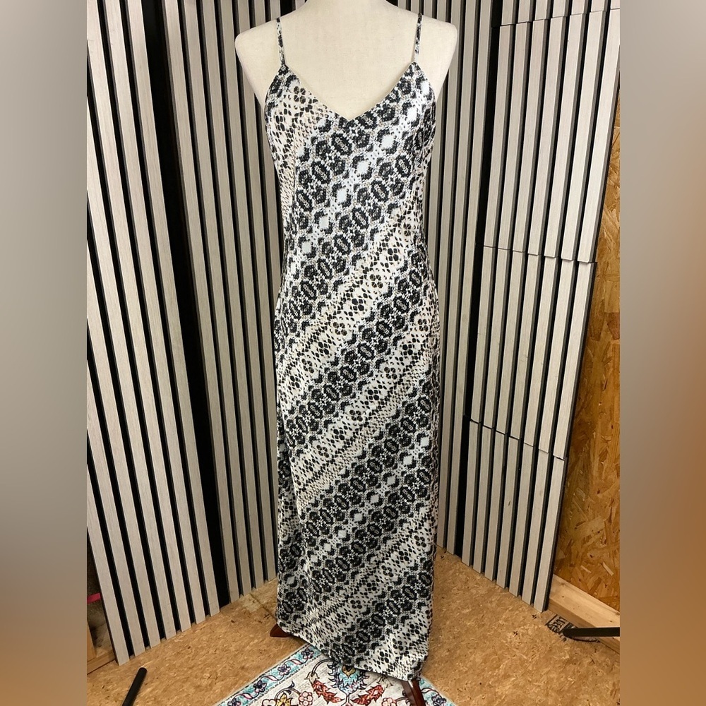 Onyx Black and White Maxi Dress, Sz M